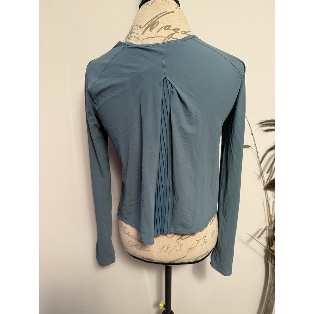 Lululemon Play Off The Pleats Long Sleeve‎ Teal Blue Shirt Athletic Yoga Read